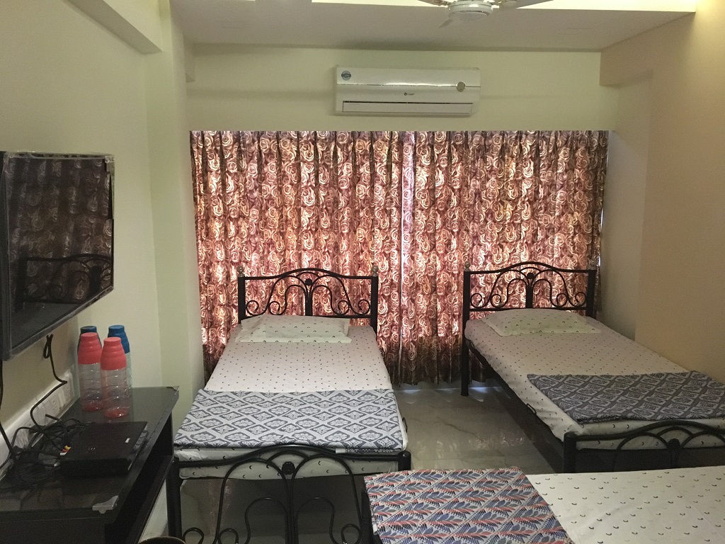 nest inn paying guest malad mumbai 4room1